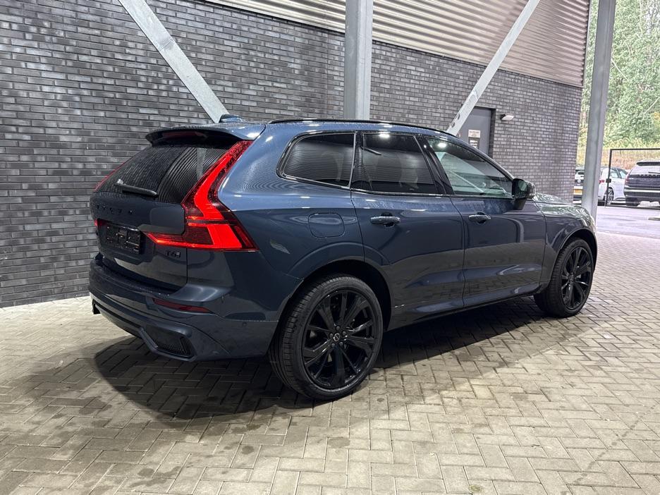 Volvo XC60 T6 Plus Black Edition | Harman/Kardon | Pilot Assist | Panoramadak | 360° Camera | Head-Up | Stoel+Stuurverwarming | 21 Inch