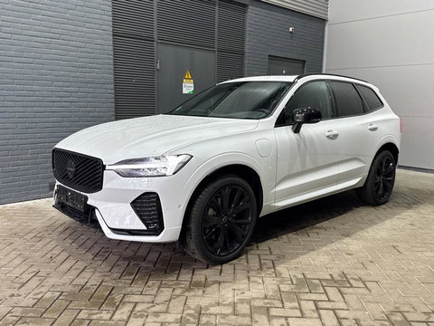 Volvo XC60 T6 Plus Black Edition | Harman/Kardon | Pilot Assist | Panoramadak | 360° Camera | Head-Up | Stoel+Stuurverwarming | 21 Inch