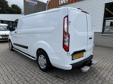 Ford Transit Custom 340 2.0 TDCI 130pk L2H1 Trend / vaste prijs rijklaar € 18.950 ex btw / lease vanaf € 319 / Sortimo ingerichte laadruimte / Victron omvormer / airco / cruise / dakdragers / trekhaak!