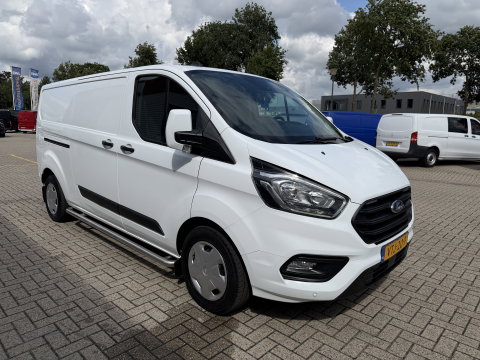 Ford Transit Custom 340 2.0 TDCI 130pk L2H1 Trend / vaste prijs rijklaar € 18.950 ex btw / lease vanaf € 319 / Sortimo ingerichte laadruimte / Victron omvormer / airco / cruise / dakdragers / trekhaak!