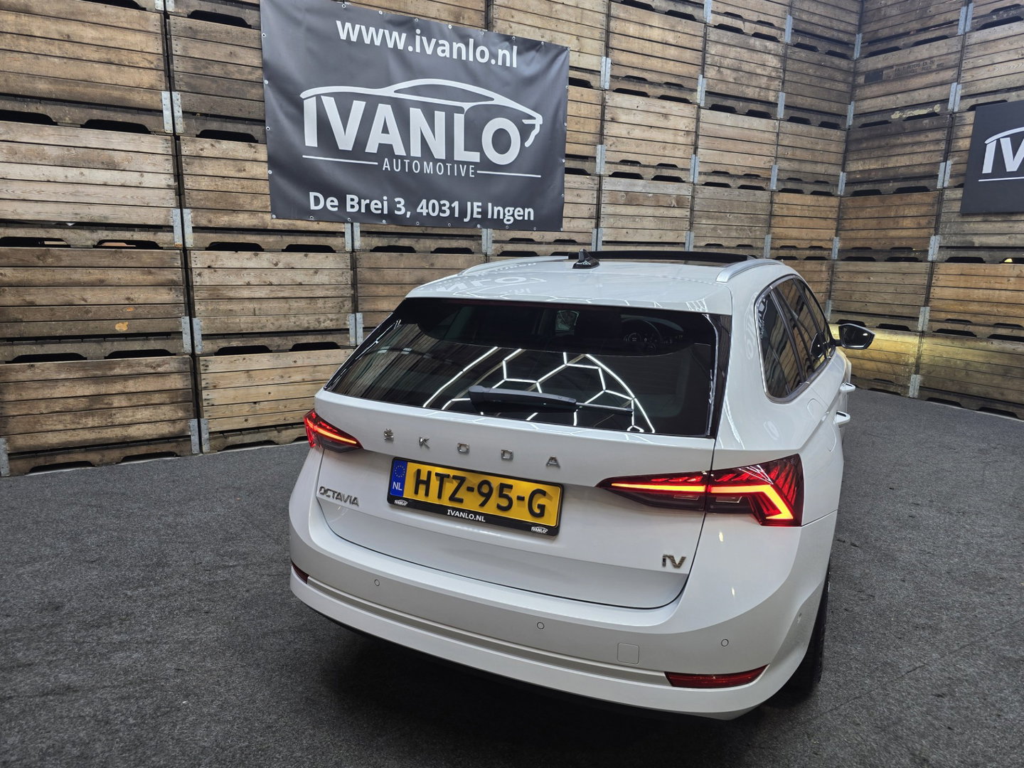 Škoda Octavia Combi 1.4 TSI iV PHEV Business Edition Plus Pano Leder Camera Navi 19"LM