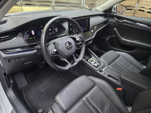Škoda Octavia Combi 1.4 TSI iV PHEV Business Edition Plus Pano Leder Camera Navi 19"LM