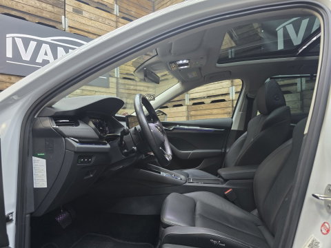 Škoda Octavia Combi 1.4 TSI iV PHEV Business Edition Plus Pano Leder Camera Navi 19"LM