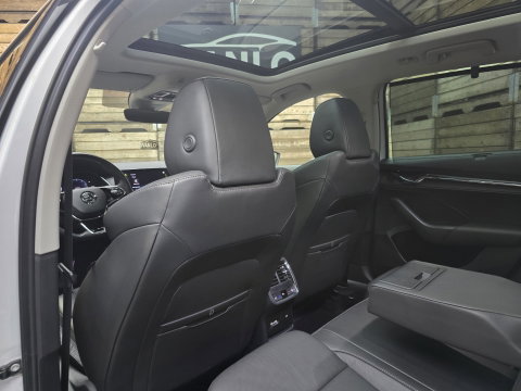 Škoda Octavia Combi 1.4 TSI iV PHEV Business Edition Plus Pano Leder Camera Navi 19"LM