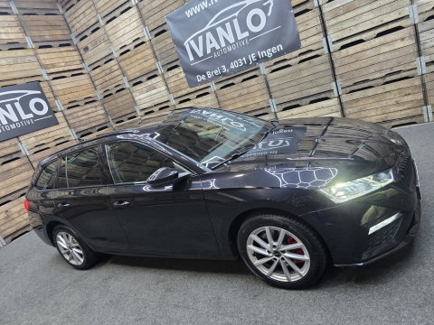 Škoda Octavia Combi RS 1.4 TSI iV PHEV RS + HuD Pano Camera Navi Mem 19"LM