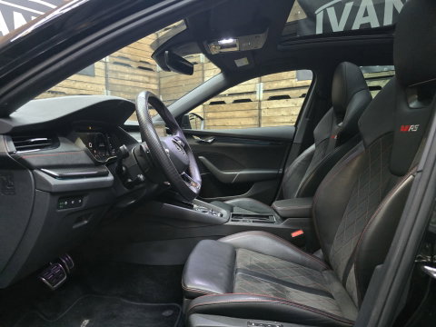 Škoda Octavia Combi RS 1.4 TSI iV PHEV RS + HuD Pano Camera Navi Mem 19"LM