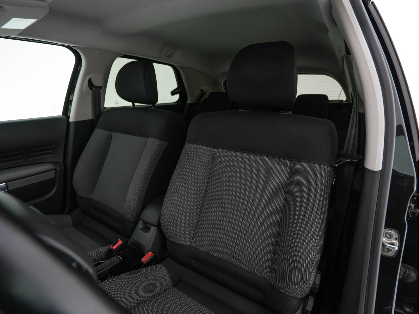 Citroën C4 Cactus 1.5 BlueHDi Business (INCL-BTW) *NAVI-FULLMAP | COMFORT-SEATS | PRIVACY-GLASS | DAB+ | ECC | PDC | CRUISE | CARPLAY | DIGI-COCKPIT | TOWBAR | 16''ALU*