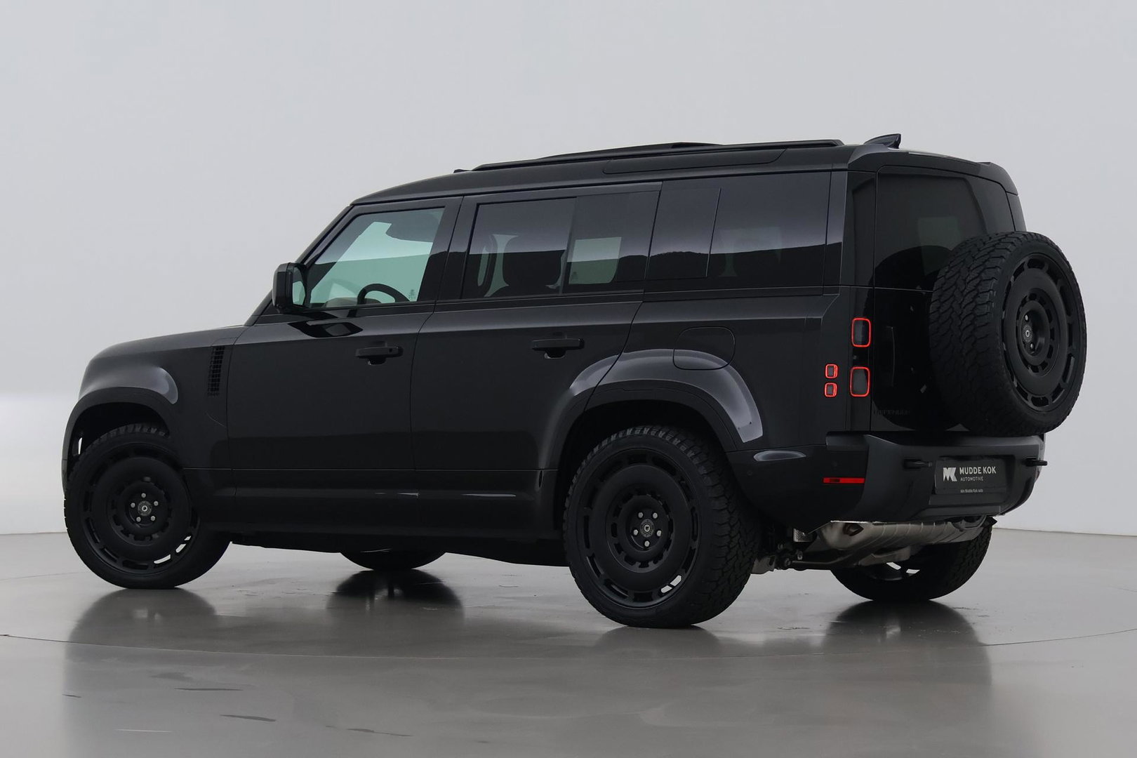 Land Rover Defender P300e 110 X-Dynamic HSE | HERITAGE 22 inch | Luchtvering | Stoelventilatie | Panoramadak | Trekhaak | 360° Camera | Head-Up | ACC