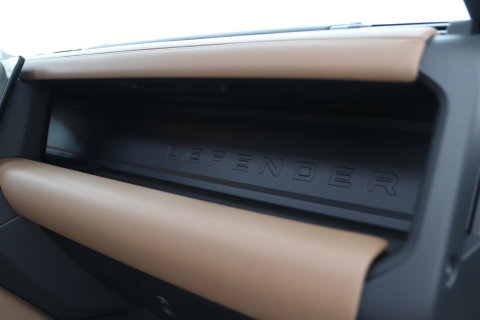 Land Rover Defender P300e 110 X-Dynamic HSE | HERITAGE 22 inch | Luchtvering | Stoelventilatie | Panoramadak | Trekhaak | 360° Camera | Head-Up | ACC