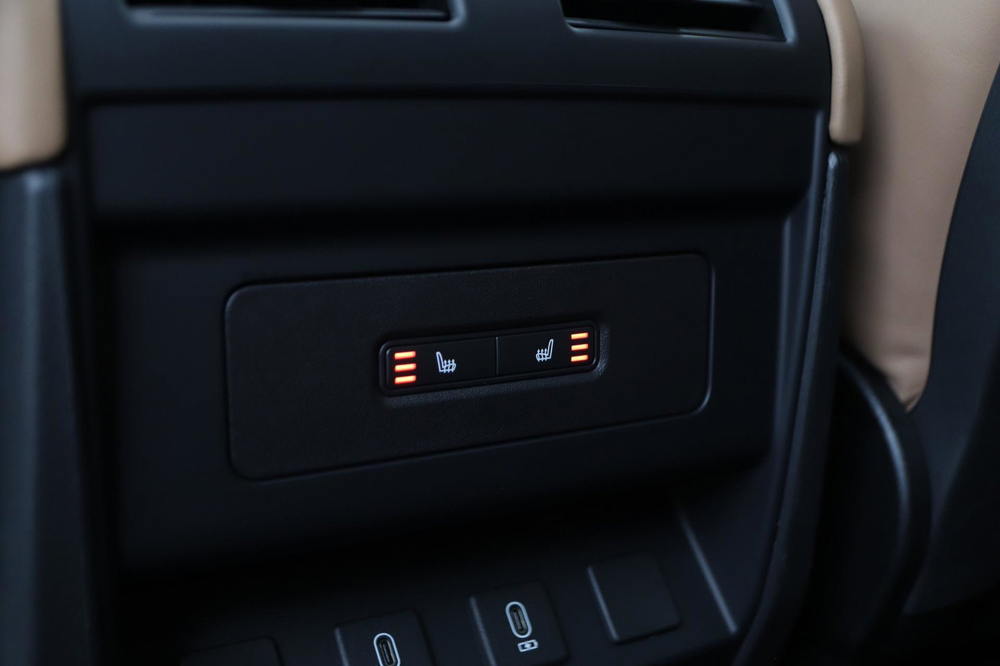 Land Rover Defender P300e 110 X-Dynamic HSE | HERITAGE 22 inch | Luchtvering | Stoelventilatie | Panoramadak | Trekhaak | 360° Camera | Head-Up | ACC