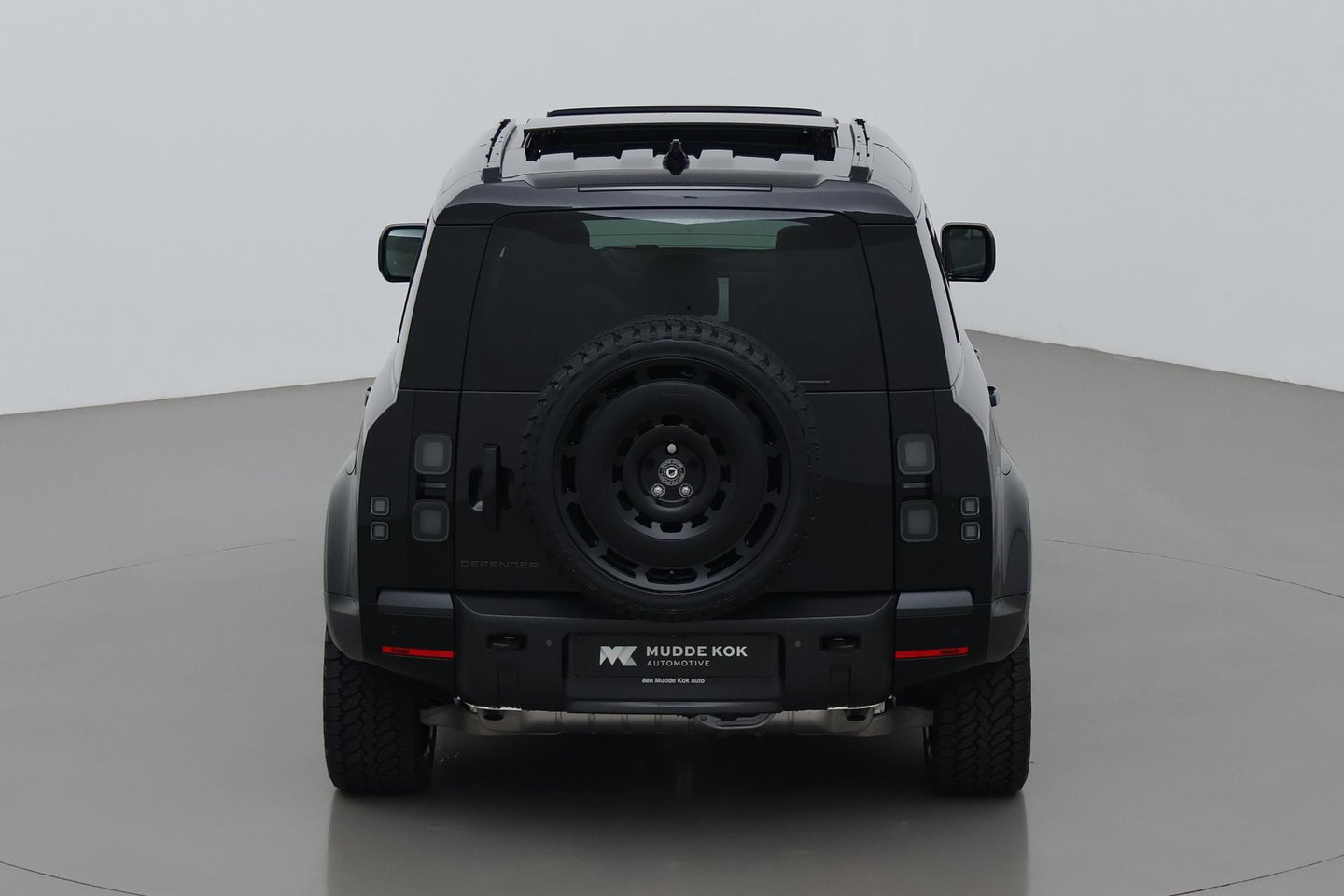 Land Rover Defender P300e 110 X-Dynamic HSE | HERITAGE 22 inch | Luchtvering | Stoelventilatie | Panoramadak | Trekhaak | 360° Camera | Head-Up | ACC