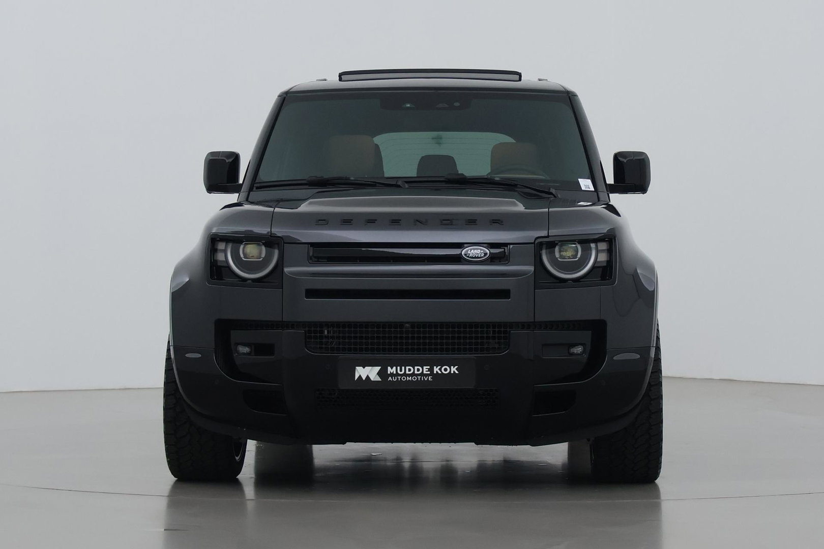 Land Rover Defender P300e 110 X-Dynamic HSE | HERITAGE 22 inch | ClearSight | Meridian Surround | Head-Up | ACC | Panoramadak | Trekhaak