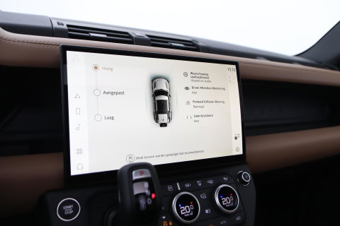 Land Rover Defender P300e 110 X-Dynamic HSE | HERITAGE 22 inch | ClearSight | Meridian Surround | Head-Up | ACC | Panoramadak | Trekhaak