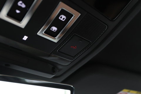 Land Rover Defender P300e 110 X-Dynamic HSE | HERITAGE 22 inch | ClearSight | Meridian Surround | Head-Up | ACC | Panoramadak | Trekhaak