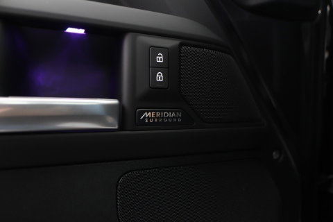 Land Rover Defender P300e 110 X-Dynamic HSE | HERITAGE 22 inch | ClearSight | Meridian Surround | Head-Up | ACC | Panoramadak | Trekhaak
