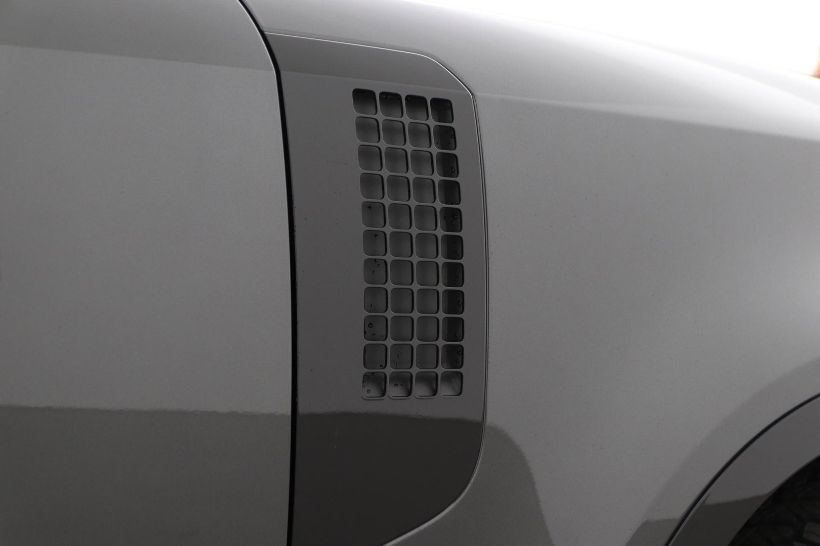 Land Rover Defender P300e 110 X-Dynamic HSE | HERITAGE 22 inch | ClearSight | Meridian Surround | Head-Up | ACC | Panoramadak | Trekhaak
