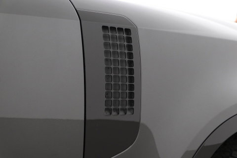 Land Rover Defender P300e 110 X-Dynamic HSE | HERITAGE 22 inch | ClearSight | Meridian Surround | Head-Up | ACC | Panoramadak | Trekhaak