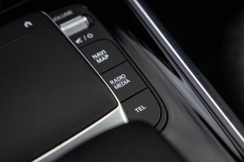 Mercedes-Benz EQB 300 4MATIC Luxury Line CARPLAY / CAMERA / SFEERVERLICHTING / LEER / STOELVERWARMING