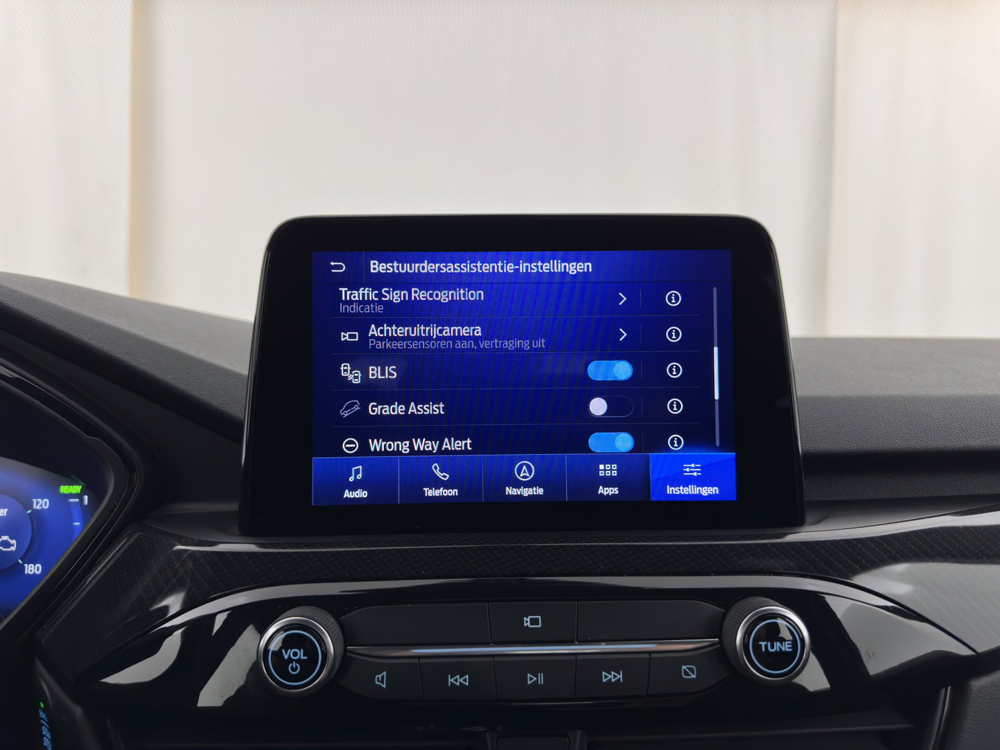 Ford Kuga 2.5 PHEV ST-Line (INCL-BTW) Aut. *DIGI-COCKPIT | ADAPTIVE-CRUISE | BLINDSPOT | FULL-LED | KEYLESS | DAB | CARPLAY | NAVI-FULLMAP | HEATED-SPORTSEATS | PRIVACY-GLASS | 18"ALU*