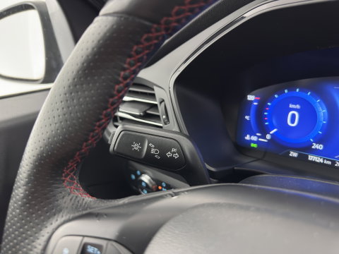 Ford Kuga 2.5 PHEV ST-Line (INCL-BTW) Aut. *DIGI-COCKPIT | ADAPTIVE-CRUISE | BLINDSPOT | FULL-LED | KEYLESS | DAB | CARPLAY | NAVI-FULLMAP | HEATED-SPORTSEATS | PRIVACY-GLASS | 18"ALU*