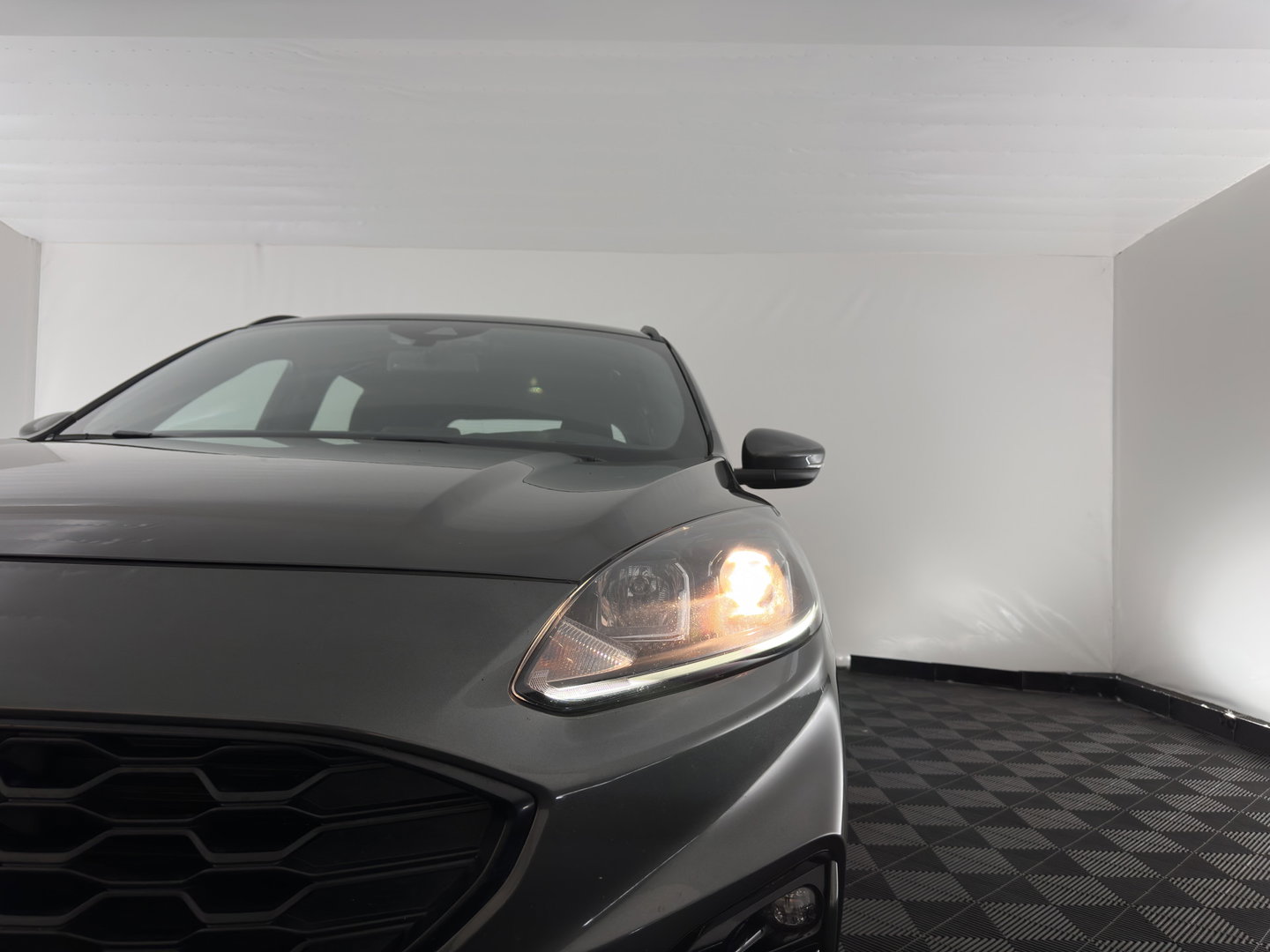 Ford Kuga 2.5 PHEV ST-Line (INCL-BTW) Aut. *DIGI-COCKPIT | ADAPTIVE-CRUISE | BLINDSPOT | FULL-LED | KEYLESS | DAB | CARPLAY | NAVI-FULLMAP | HEATED-SPORTSEATS | PRIVACY-GLASS | 18"ALU*
