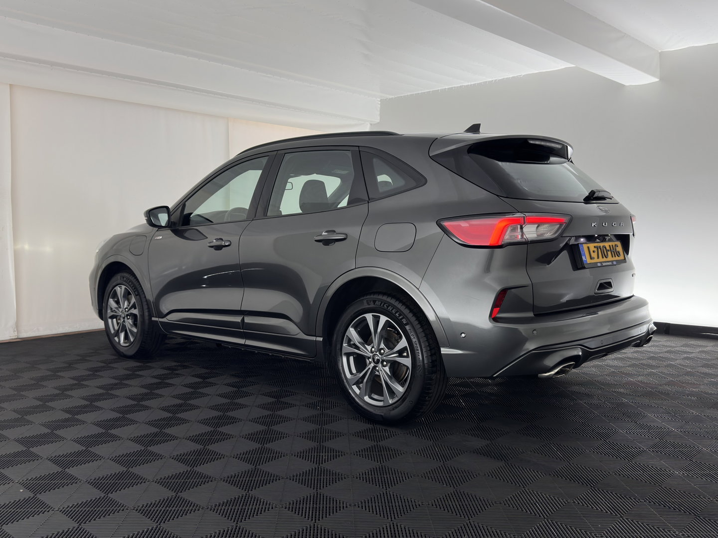 Ford Kuga 2.5 PHEV ST-Line (INCL-BTW) Aut. *DIGI-COCKPIT | ADAPTIVE-CRUISE | BLINDSPOT | FULL-LED | KEYLESS | DAB | CARPLAY | NAVI-FULLMAP | HEATED-SPORTSEATS | PRIVACY-GLASS | 18"ALU*