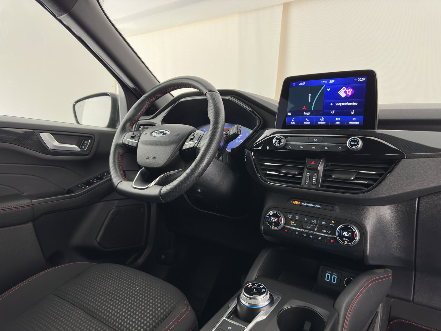 Ford Kuga 2.5 PHEV ST-Line (INCL-BTW) Aut. *DIGI-COCKPIT | ADAPTIVE-CRUISE | BLINDSPOT | FULL-LED | KEYLESS | DAB | CARPLAY | NAVI-FULLMAP | HEATED-SPORTSEATS | PRIVACY-GLASS | 18"ALU*