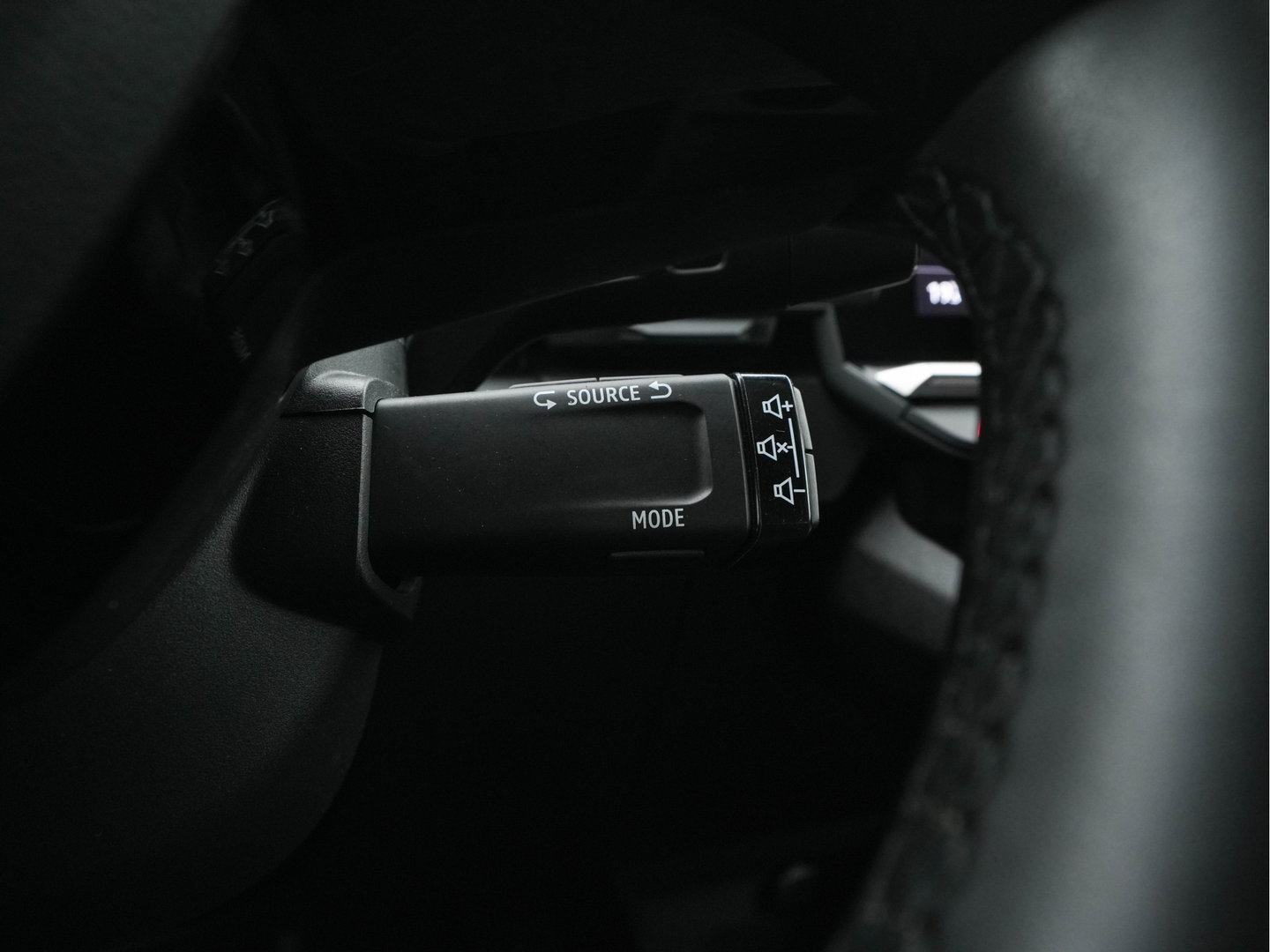 Renault Mégane E-Tech EV40 Boost Charge Equilibre [3-Fase-11kW] (INCL.BTW) Aut. *DIGI-COCKPIT | FULL-LED | COMFORT-SEATS | NAVI-FULLMAP | CAMERA | SHIFT-PADDLES | ECC | PDC | CRUISE | 18''ALU*