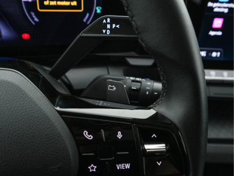 Renault Mégane E-Tech EV40 Boost Charge Equilibre [3-Fase-11kW] (INCL.BTW) Aut. *DIGI-COCKPIT | FULL-LED | COMFORT-SEATS | NAVI-FULLMAP | CAMERA | SHIFT-PADDLES | ECC | PDC | CRUISE | 18''ALU*