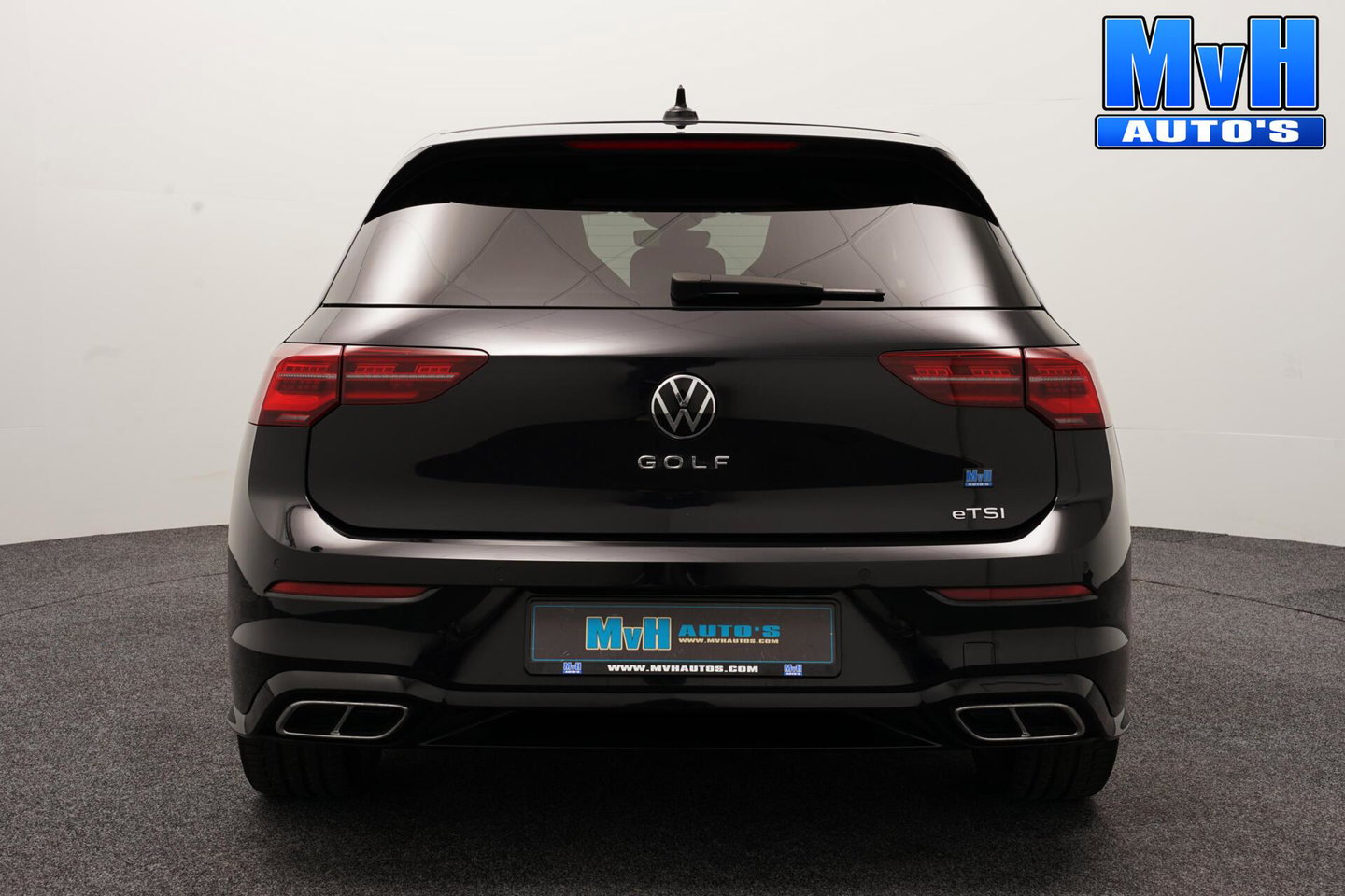 Volkswagen Golf 1.5 eTSI R-Line|STOEL/STUUR.VERW|CARPLAY|LED