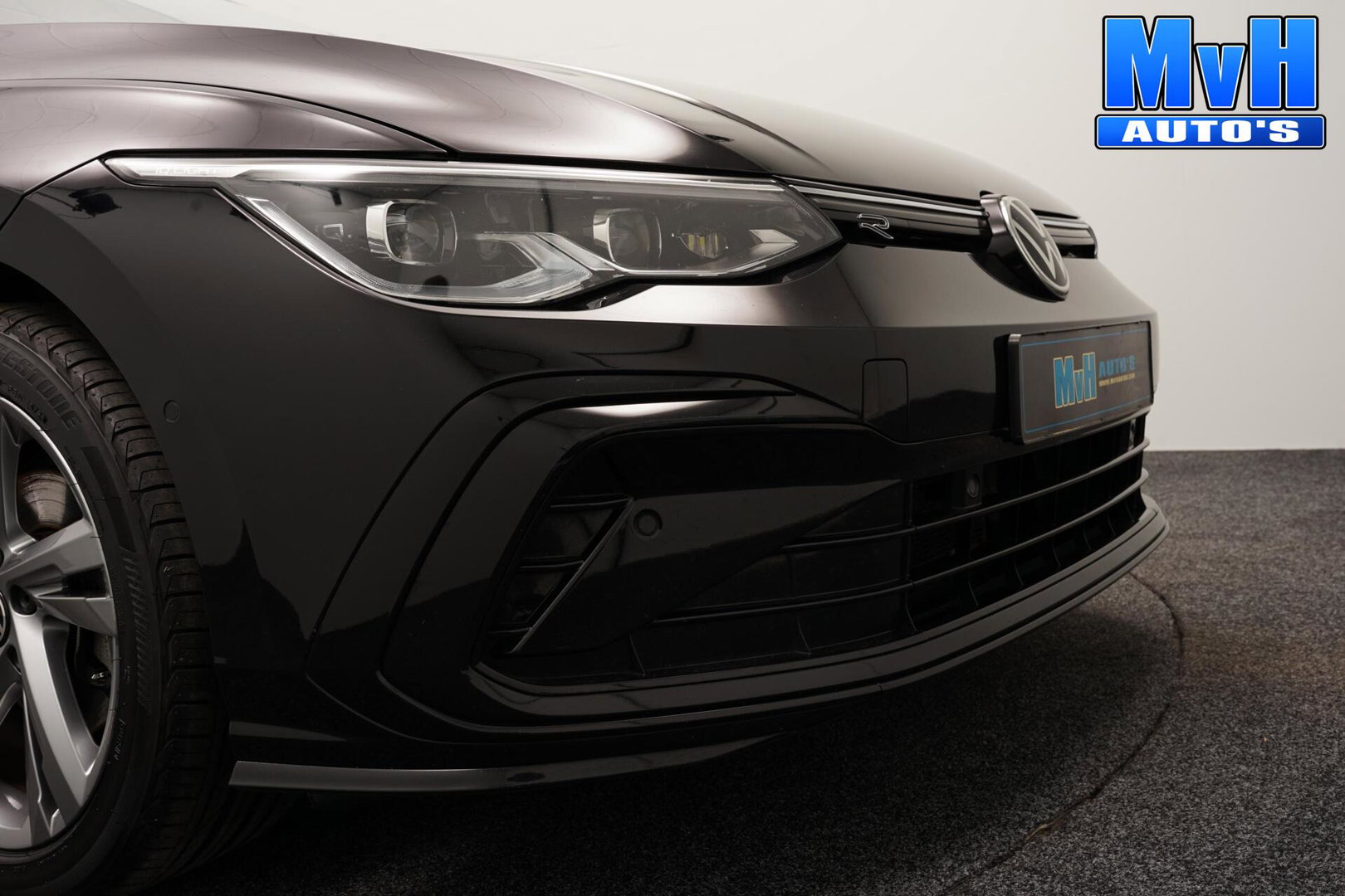 Volkswagen Golf 1.5 eTSI R-Line|STOEL/STUUR.VERW|CARPLAY|LED