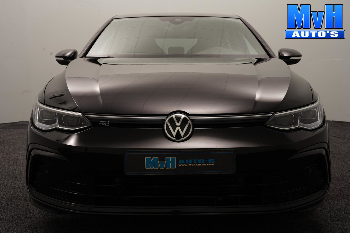 Volkswagen Golf 1.5 eTSI R-Line|STOEL/STUUR.VERW|CARPLAY|LED