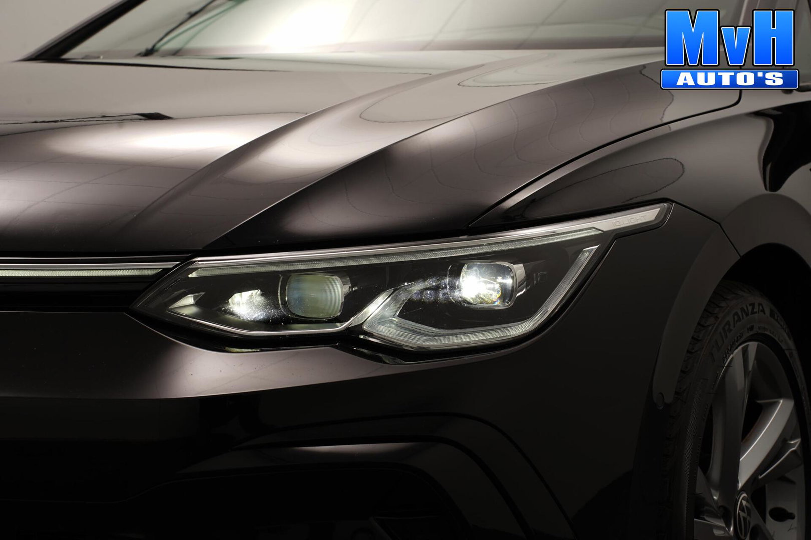 Volkswagen Golf 1.5 eTSI R-Line|STOEL/STUUR.VERW|CARPLAY|LED