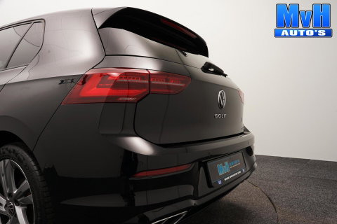 Volkswagen Golf 1.5 eTSI R-Line|STOEL/STUUR.VERW|CARPLAY|LED