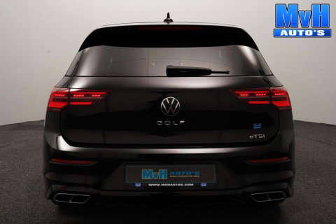 Volkswagen Golf 1.5 eTSI R-Line|STOEL/STUUR.VERW|CARPLAY|LED