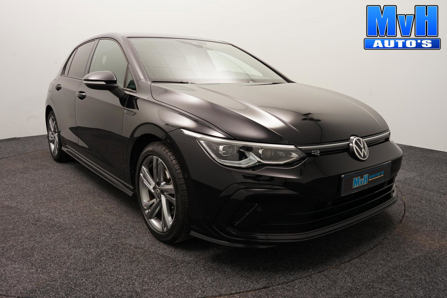 Volkswagen Golf 1.5 eTSI R-Line|STOEL/STUUR.VERW|CARPLAY|LED