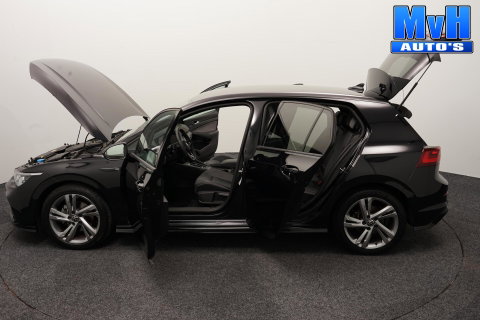 Volkswagen Golf 1.5 eTSI R-Line|STOEL/STUUR.VERW|CARPLAY|LED