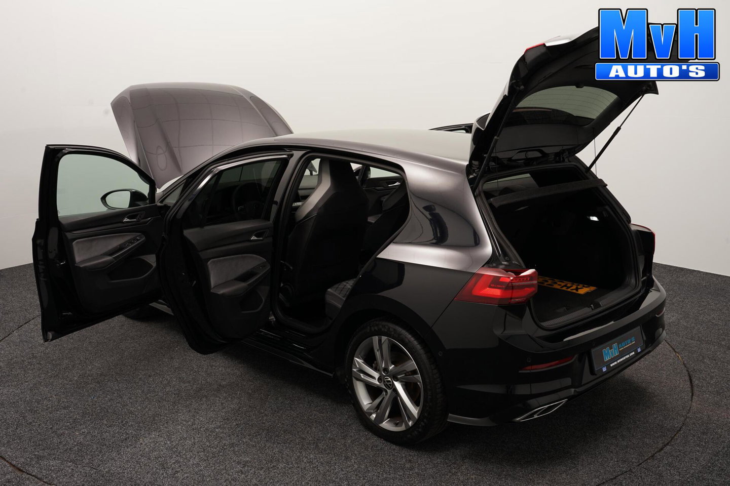Volkswagen Golf 1.5 eTSI R-Line|STOEL/STUUR.VERW|CARPLAY|LED