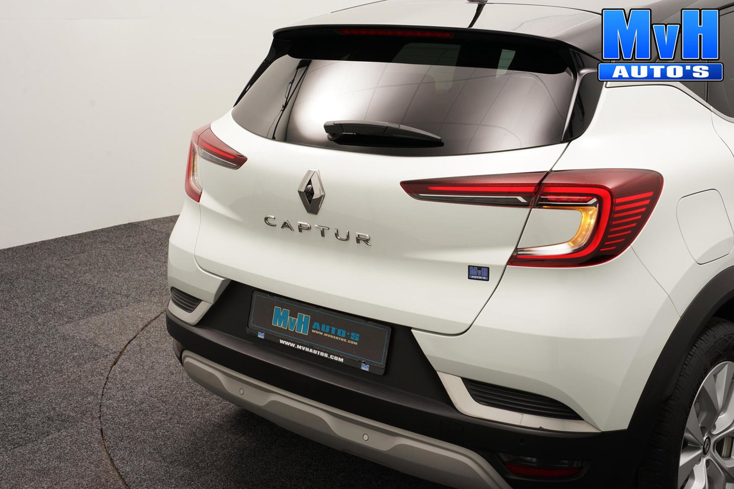 Renault Captur 1.3 TCe 140 Intens|PARELMOER|CAMERA|LED|NAP