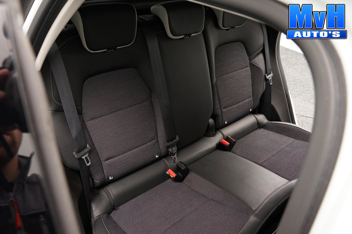 Renault Captur 1.3 TCe 140 Intens|PARELMOER|CAMERA|LED|NAP