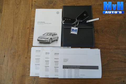 Volkswagen Golf 1.5 TSI Life Business|STOEL/STUUR.VERW|TREKH