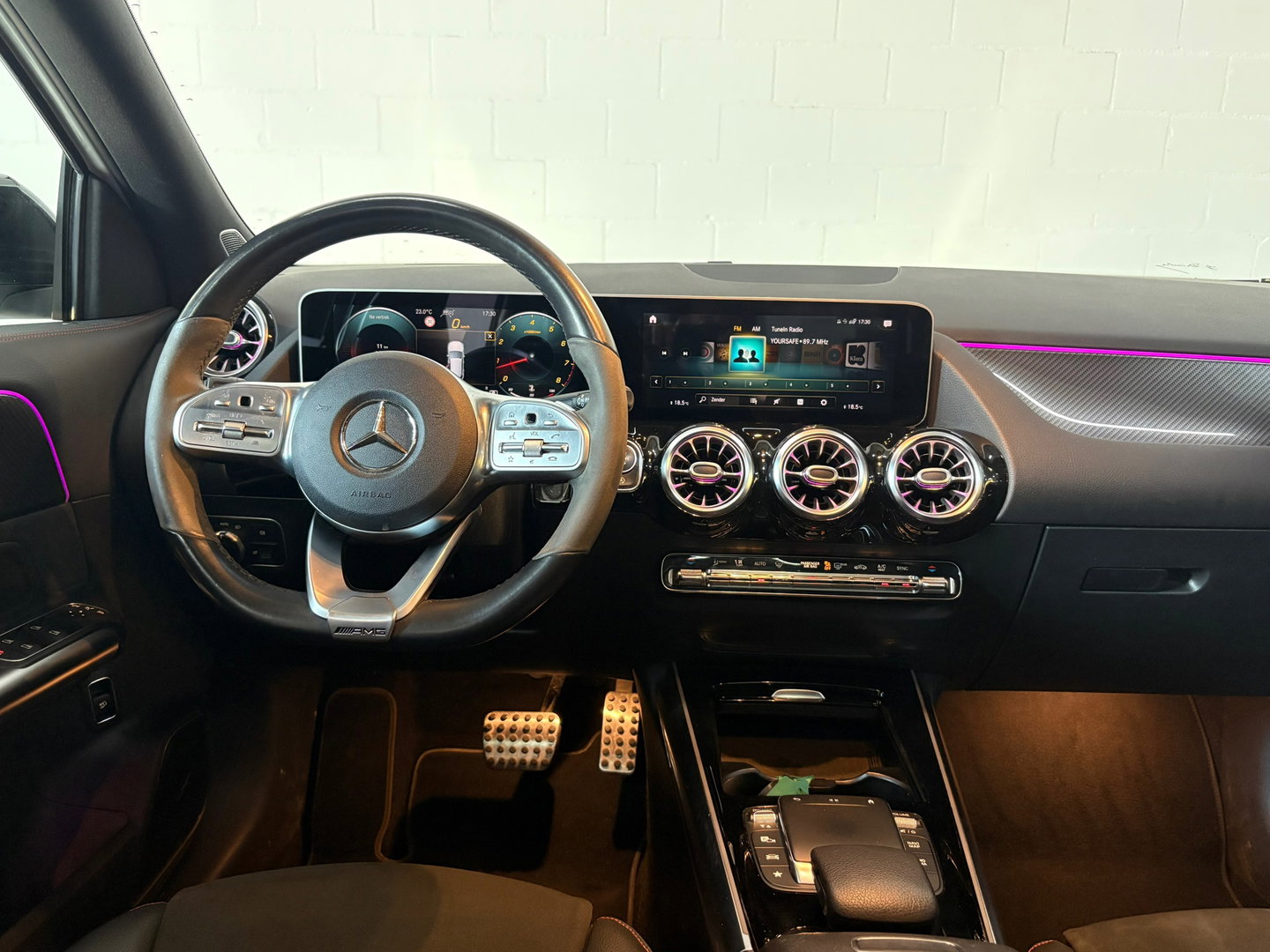 Mercedes-Benz GLA 250 4MATIC AMG-line NIGHT PAKKET*Pano*Stoelverwarming*