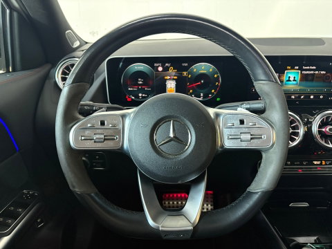 Mercedes-Benz GLA 250 4MATIC AMG-line NIGHT PAKKET*Pano*Stoelverwarming*