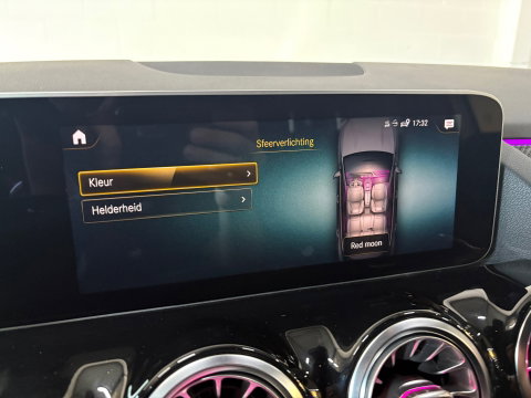 Mercedes-Benz GLA 250 4MATIC AMG-line NIGHT PAKKET*Pano*Stoelverwarming*