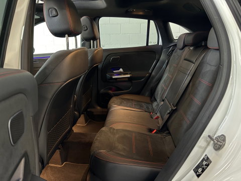 Mercedes-Benz GLA 250 4MATIC AMG-line NIGHT PAKKET*Pano*Stoelverwarming*