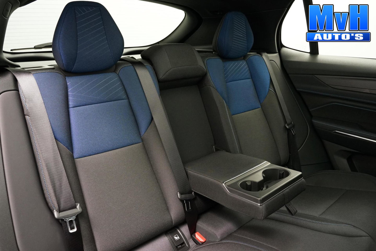 Lynk & Co 01 1.5 PHEV|ZWARTE.HEMEL|SOH94%|360ºCAM|PANO|262PK