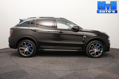 Lynk & Co 01 1.5 PHEV|ZWARTE.HEMEL|SOH94%|360ºCAM|PANO|262PK