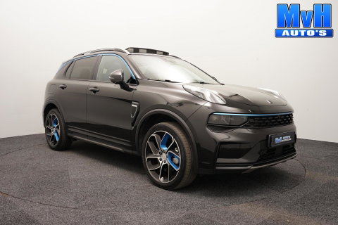 Lynk & Co 01 1.5 PHEV|ZWARTE.HEMEL|SOH94%|360ºCAM|PANO|262PK