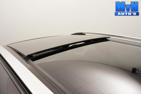 Lynk & Co 01 1.5 PHEV|ZWARTE.HEMEL|SOH94%|360ºCAM|PANO|262PK