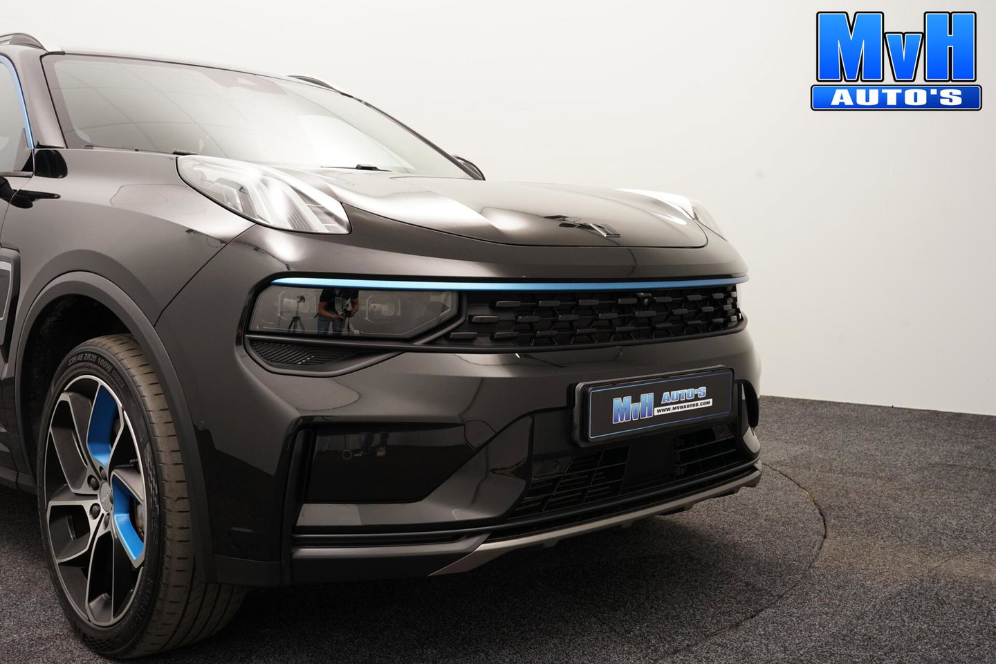 Lynk & Co 01 1.5 PHEV|ZWARTE.HEMEL|SOH94%|360ºCAM|PANO|262PK